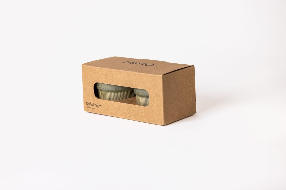 Mimo Homeware donkergroene koffiemokken in Deep Moss. Set van Japandi stijl kopjes verpakt in een giftbox.