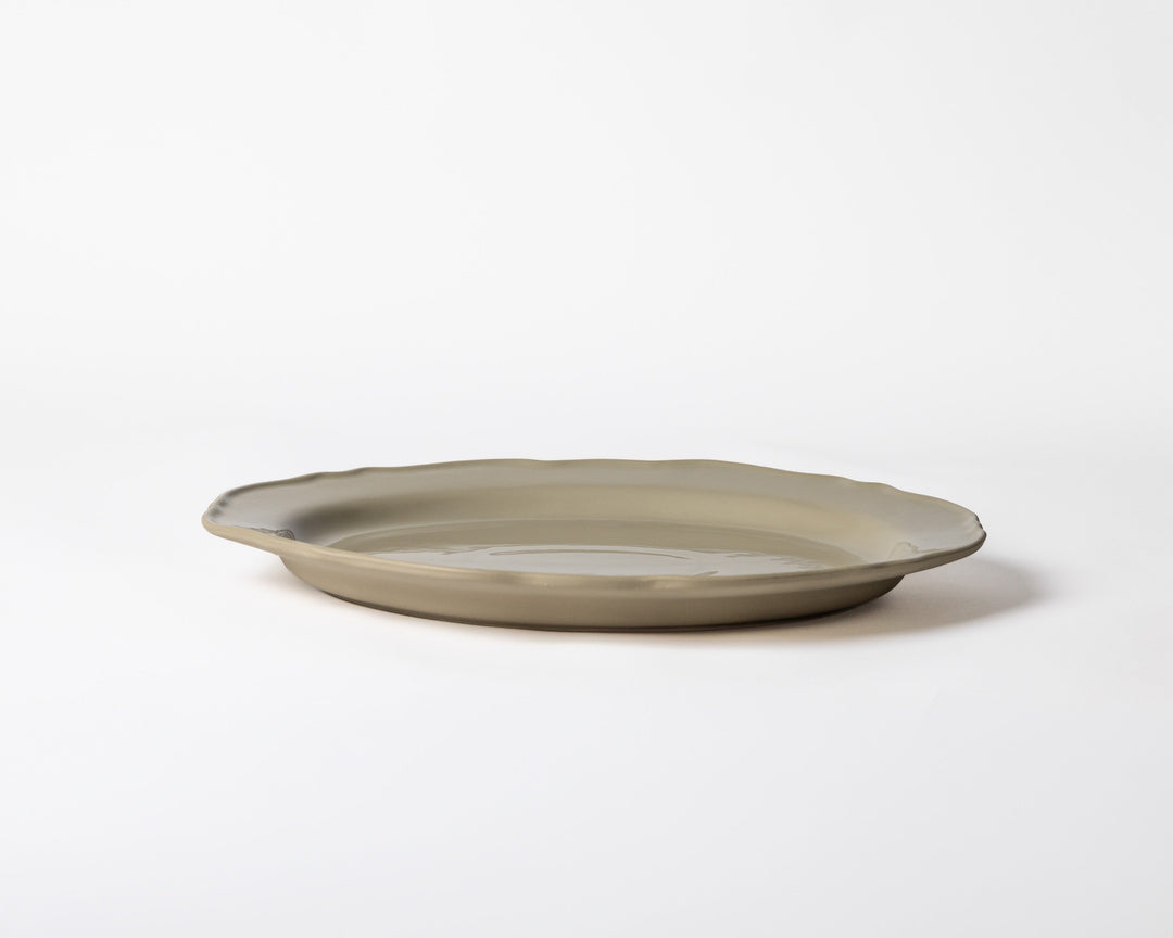 Serveerschaal keramiek van Mimo Homeware voor grote gerechten en diners tijdens de feestdagen. Gemaakt in Portugal.
