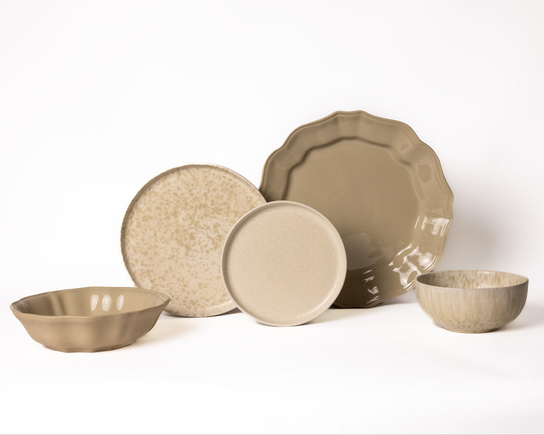 Serviesset in mat en glanzend van Mimo Homeware, modern Portugees servies.