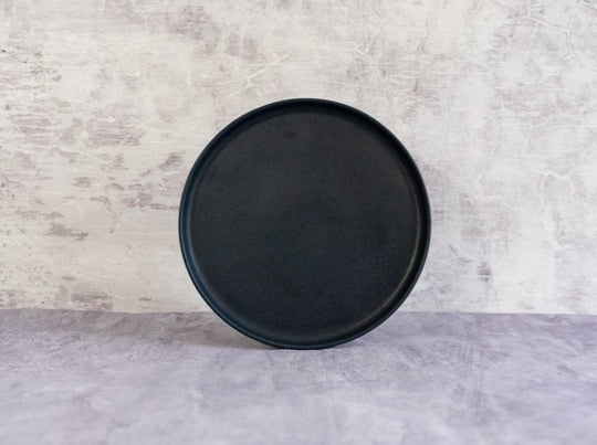 Dinerbord Mimo Midnight Blue voorkant van Mimo servies dutch design made in portugal serviesset borden